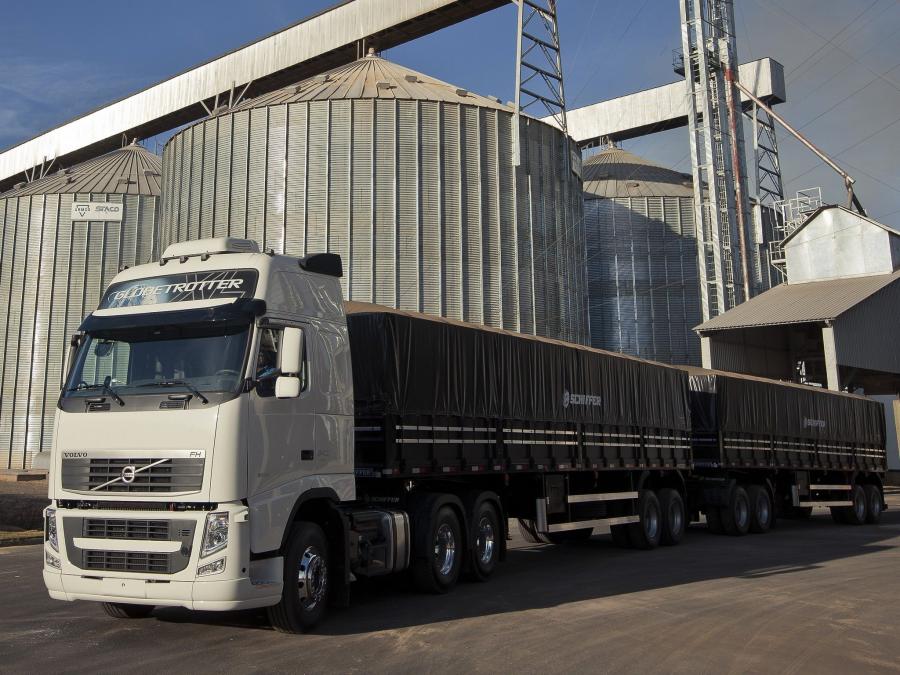  Volvo FH 540 6x2 2008 года  (фото 8 из 19)